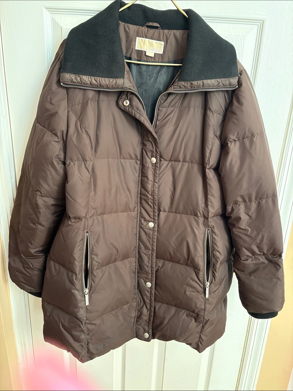 Michael Michael Kors XL Brown Quilted Puffer Jacket with Black Contrast Collar